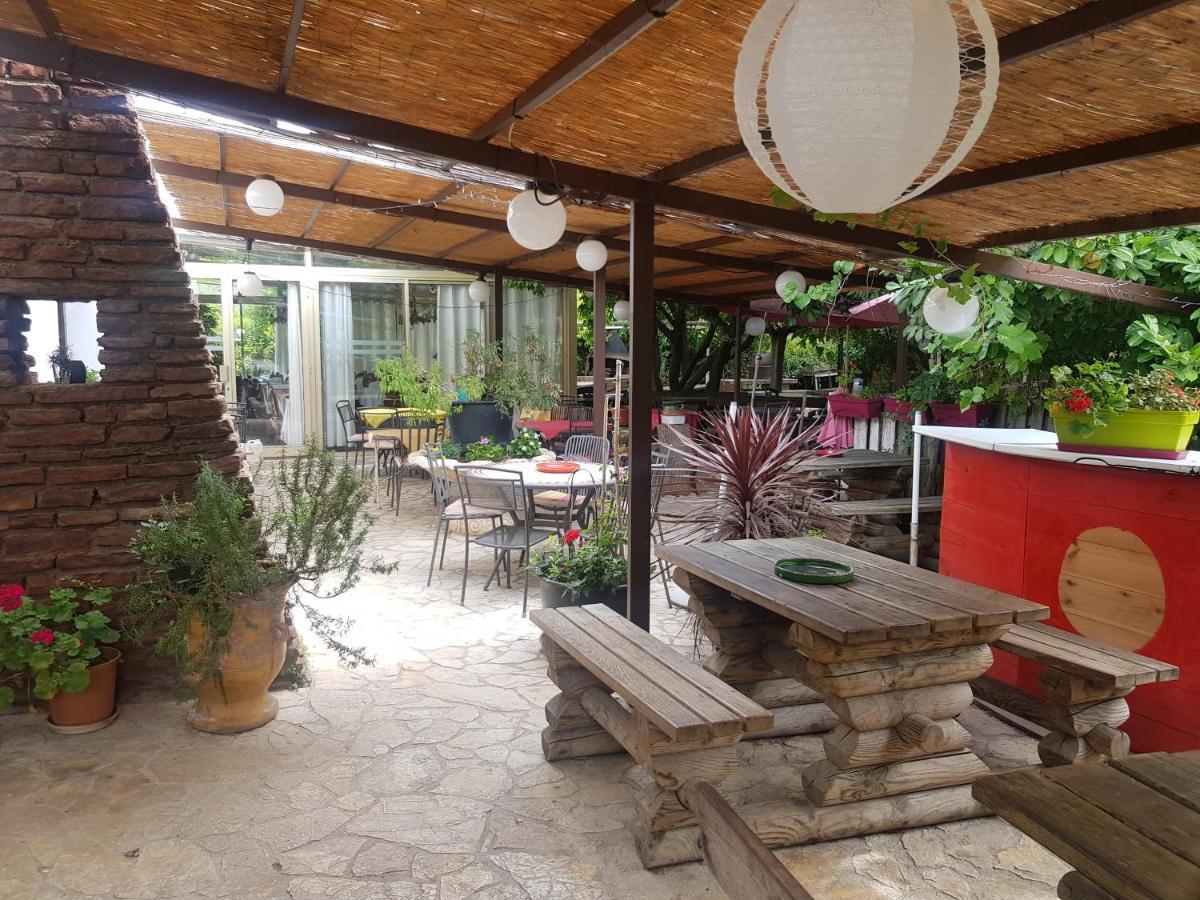 Hotel Domaine du Bérange à Saint-Geniès-des-Mourgues Extérieur photo